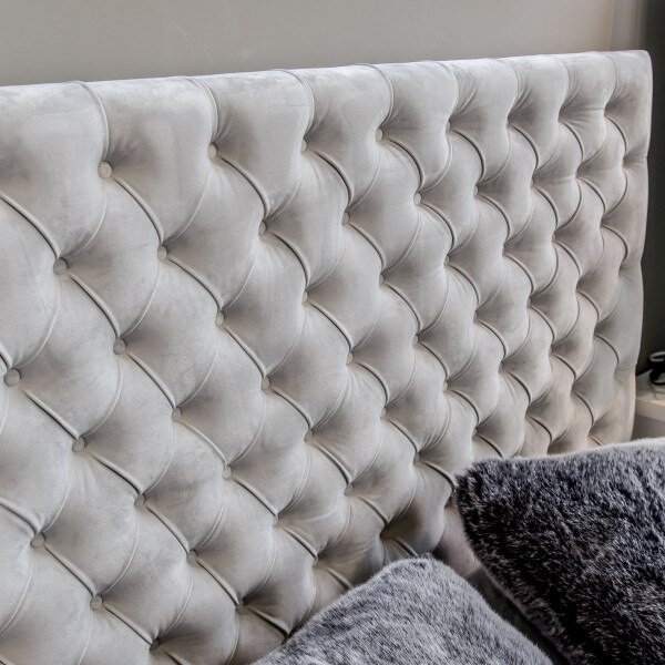 Jolie Bed
